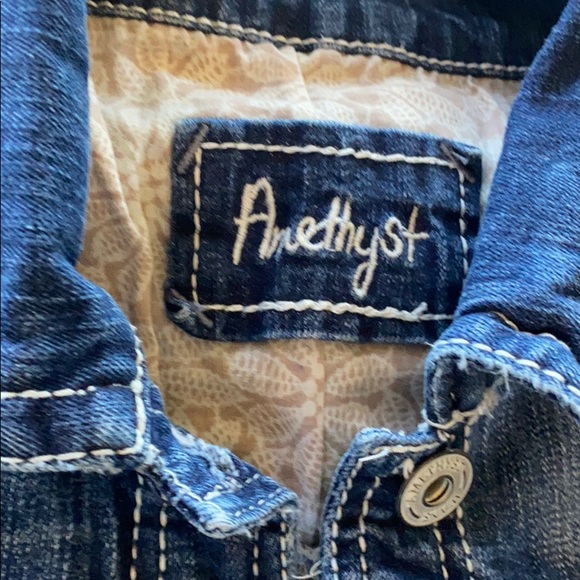 Amethyst - Picture 3 of 4